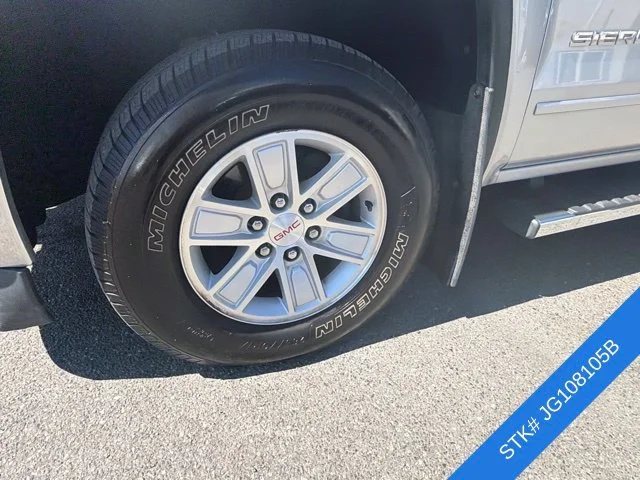 Used 2018 Quicksilver Metallic GMC SLE image 4