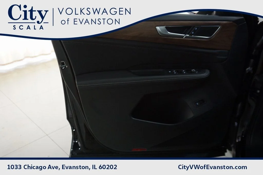 New 2026 Black Volkswagen 2.0T SE w/Technology image 26