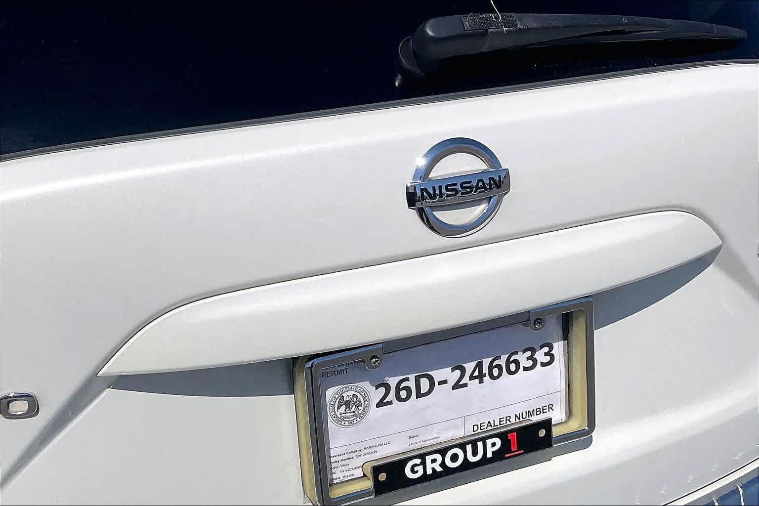Used 2015 Pearl White Nissan SL image 29