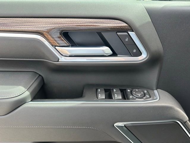 New 2026 Summit White Chevrolet LT image 3