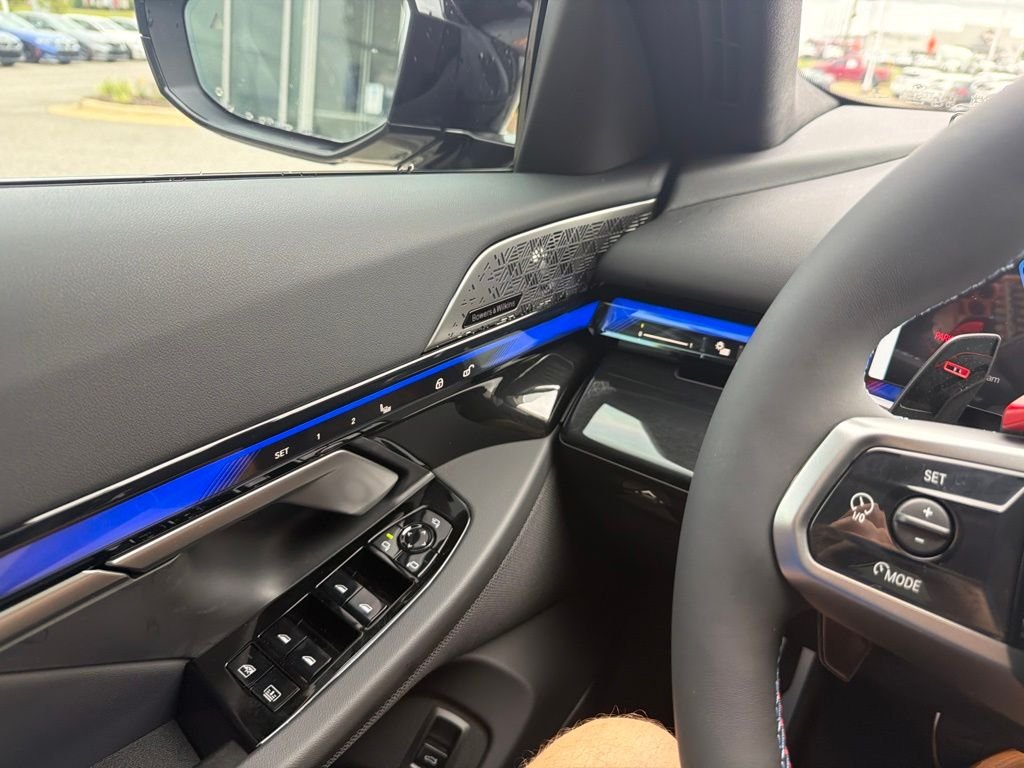 Used 2027 Special Order Color BMW Base image 20