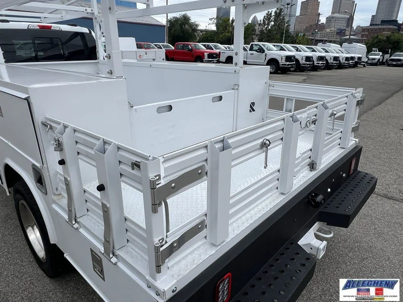 New 2025 Oxford White Ford F-550® XL image 10
