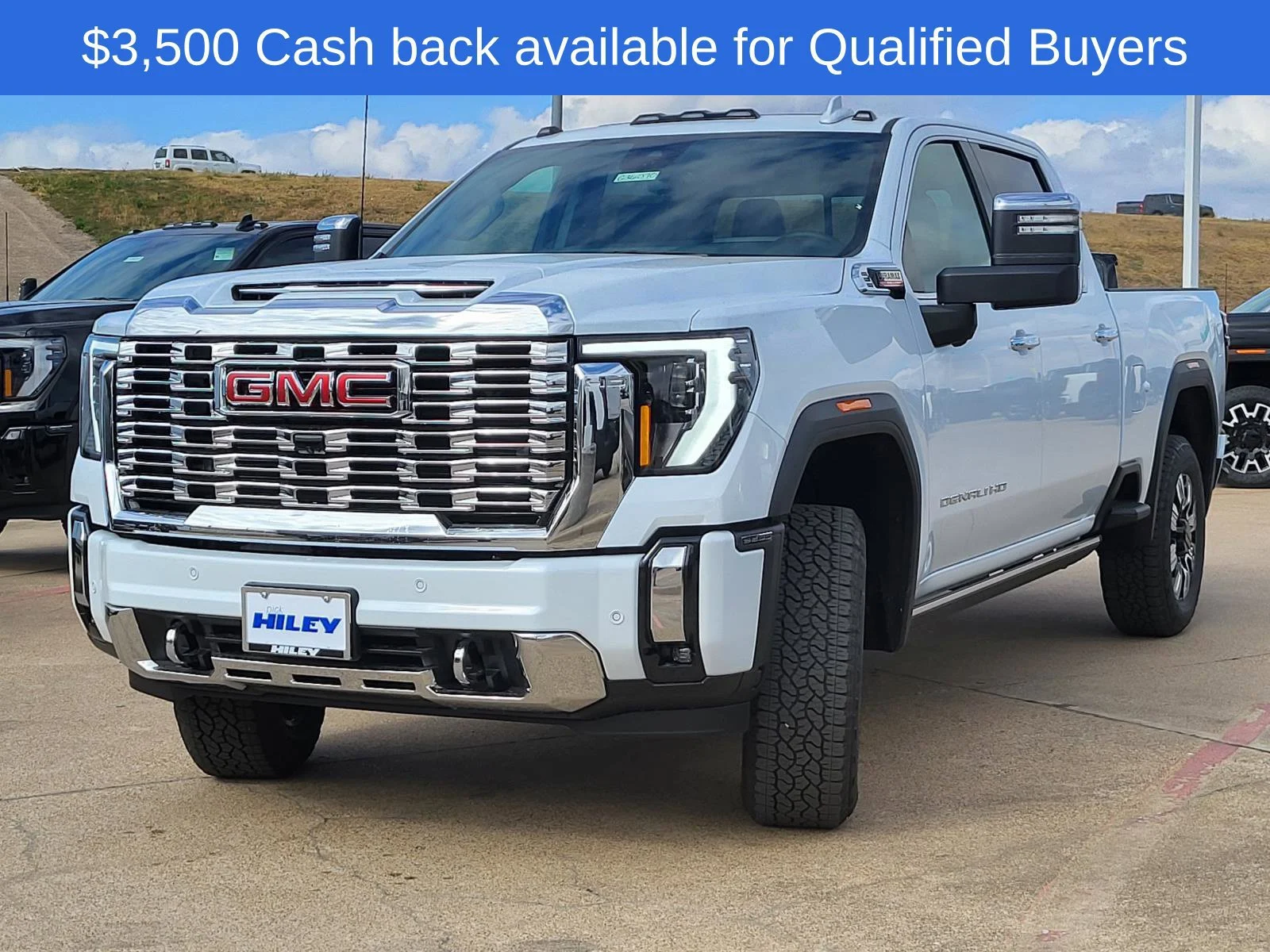 2026 GMC Sierra 2500HD Denali - Photo 2