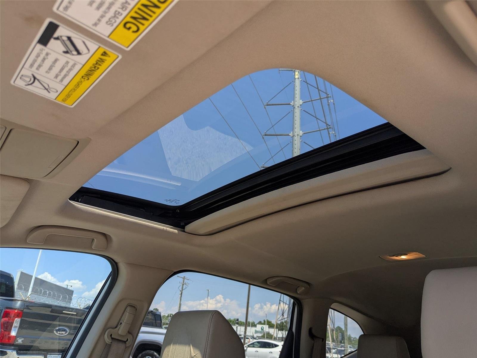 Used 2019 Platinum White Pearl Honda EX-L image 23