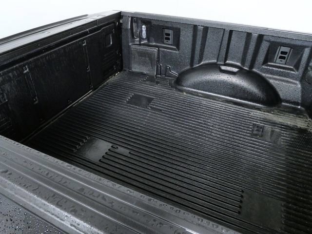 Used 2025  Ford Tremor image 9