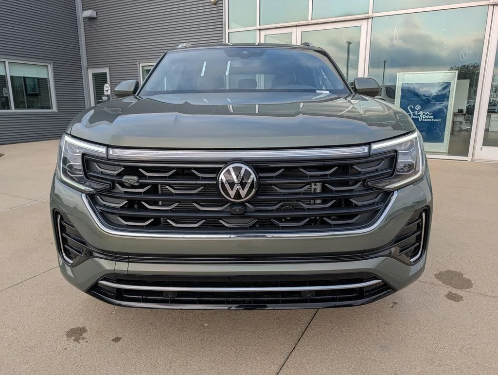 New 2026 Green Volkswagen 2.0T SEL Premium R-Line image 10