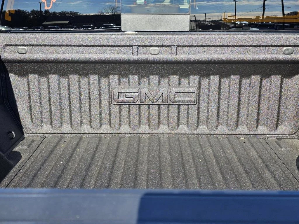 New 2026 Onyx Black GMC Elevation image 13