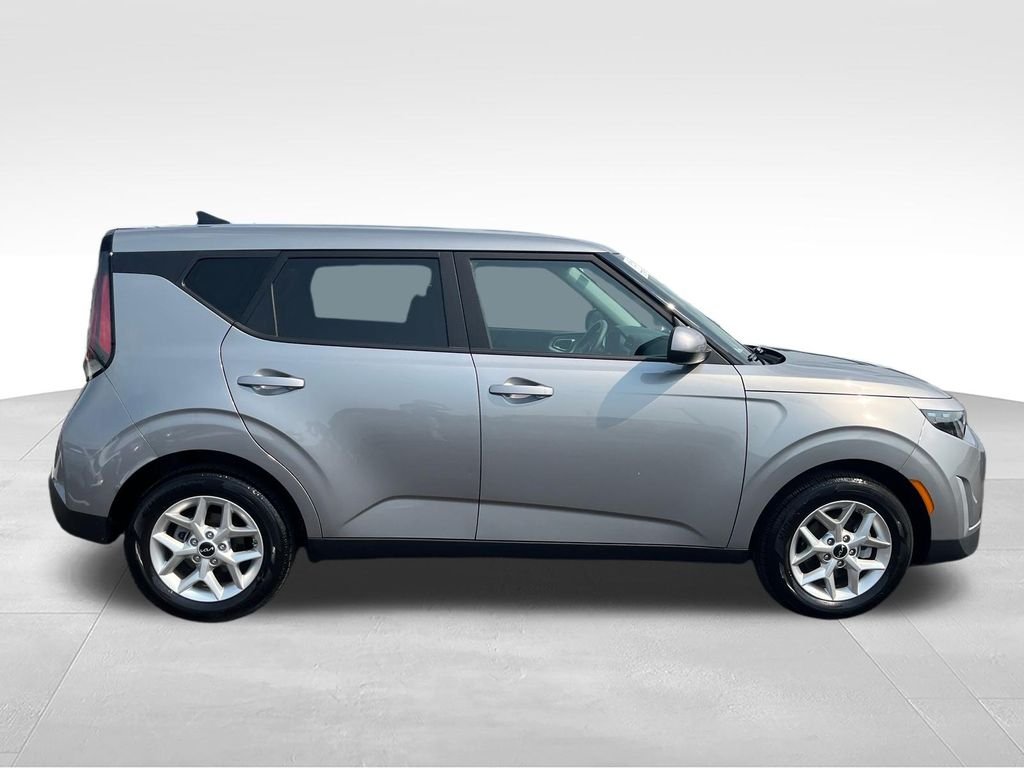 Used 2025 Gray Kia LX image 6