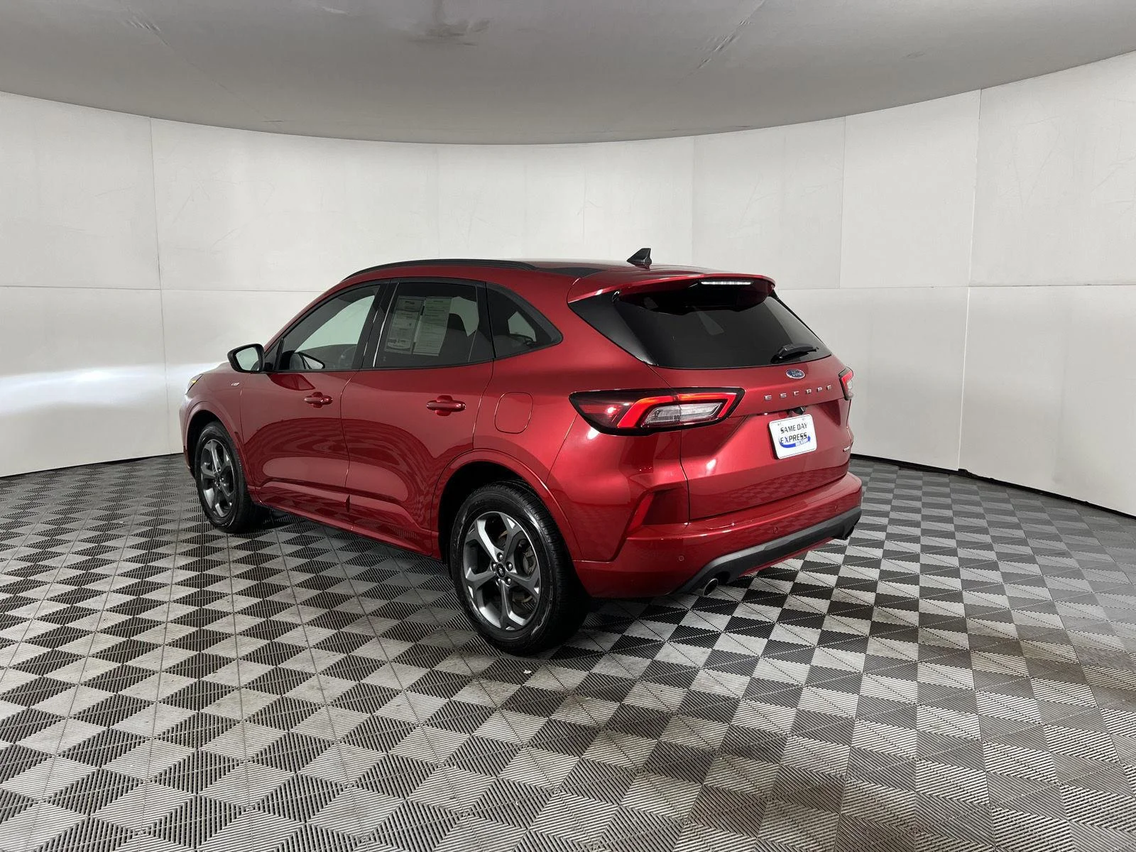 Used 2023 Rapid Red Metallic Tinted Clearcoat Ford ST-Line image 5