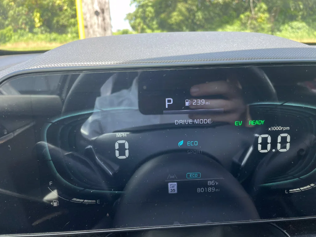 Certified Used 2023 White Kia EX image 16