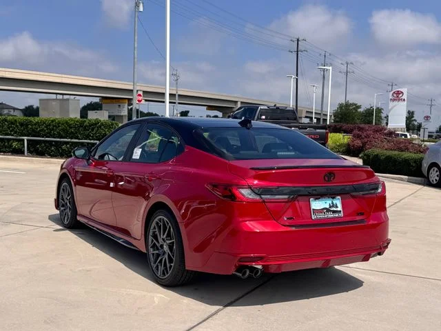 New 2026 Supersonic Red with Midnight Black Metallic roof <sup>1</sup> Toyota  XSE image 6