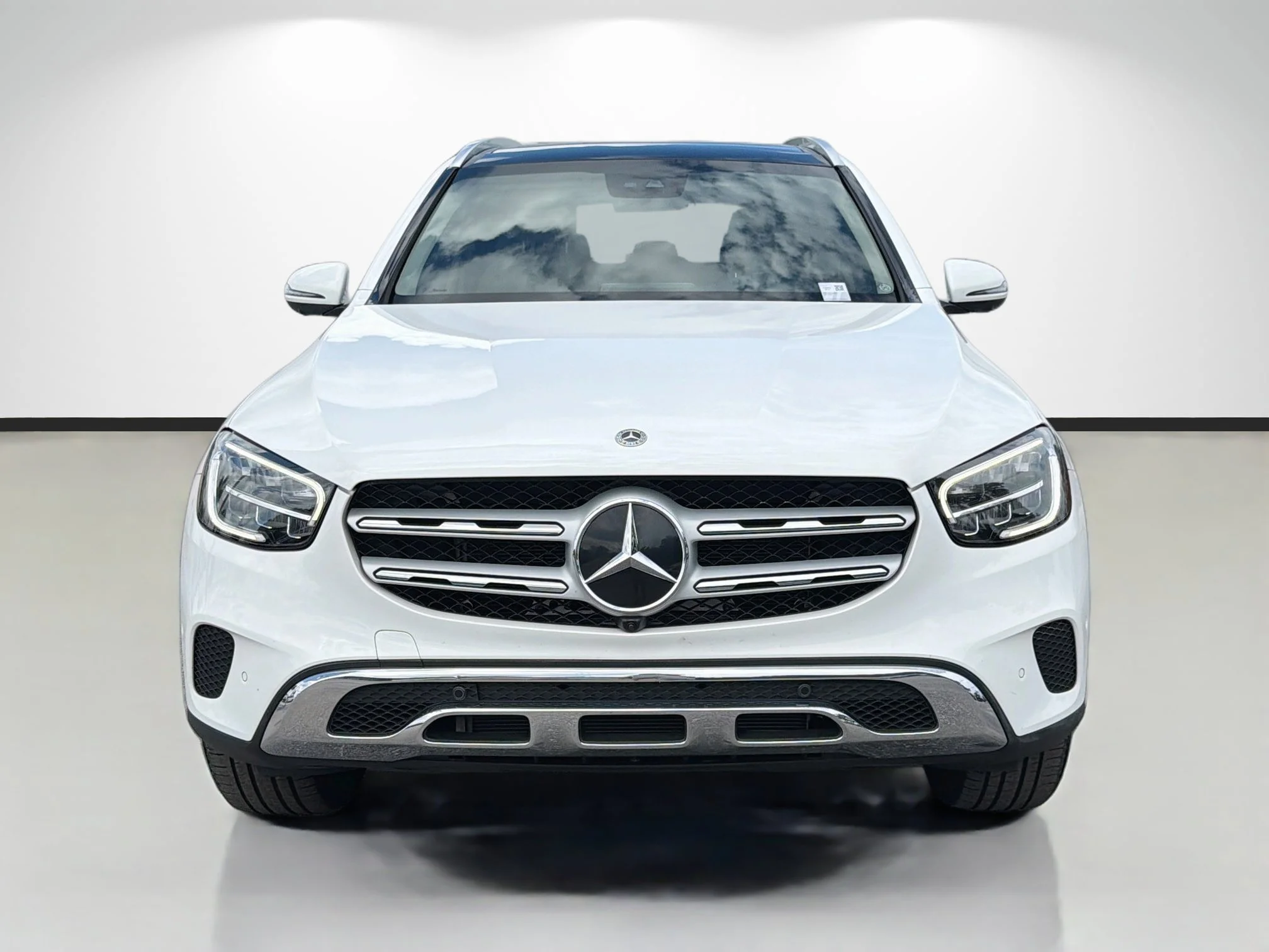 Used 2022 Polar White Mercedes-Benz GLC 300 image 8
