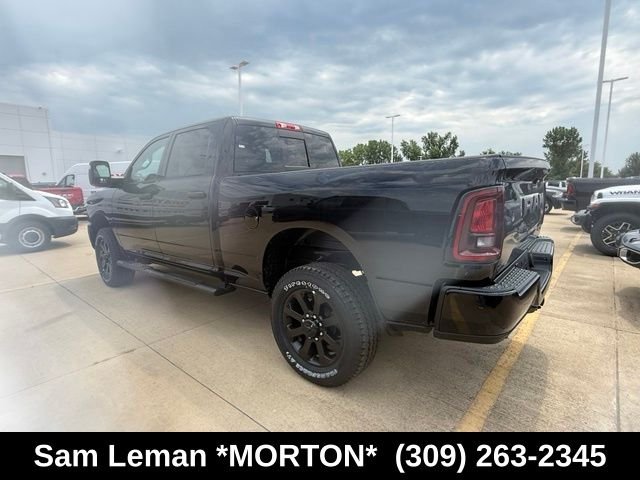 New 2026 Diamond Black Crystal Pearlcoat Ram  image 15