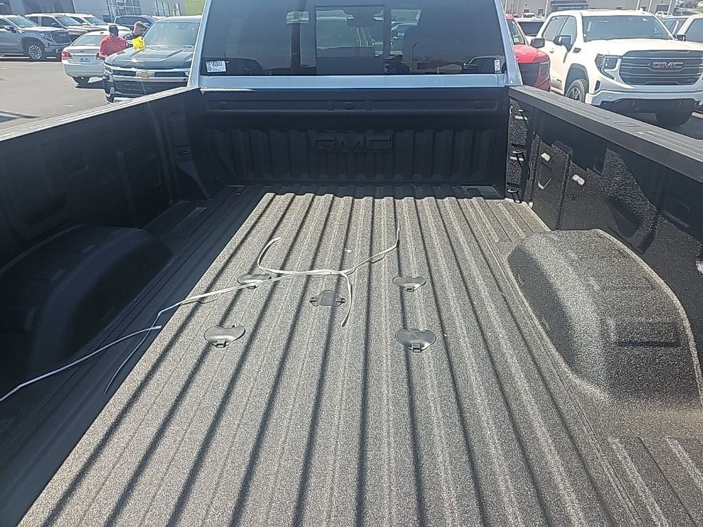 2026 GMC Sierra 3500HD SLT - Photo 6