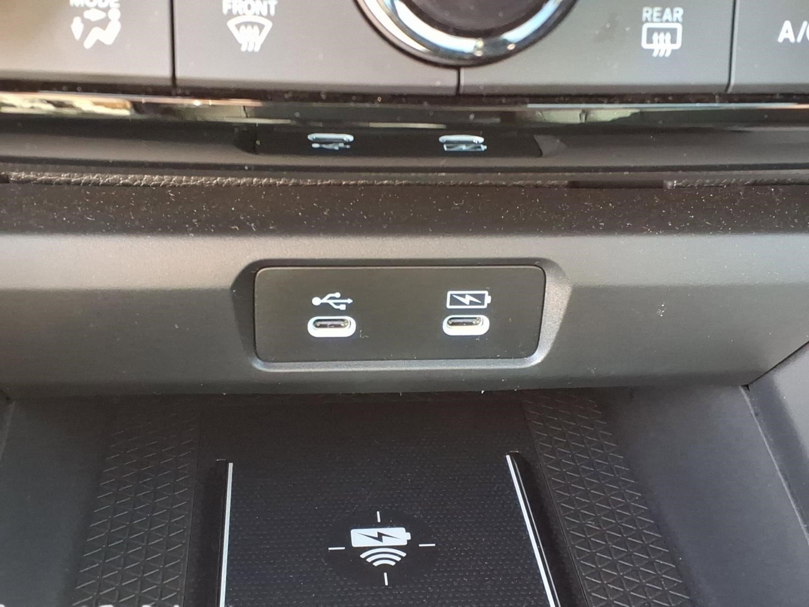 Used 2025  Honda Sport image 18