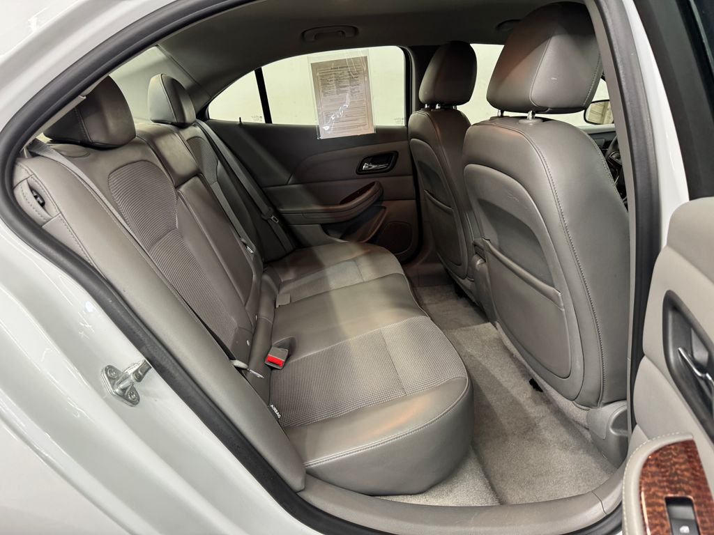 Used 2013 Summit White Chevrolet LT image 25