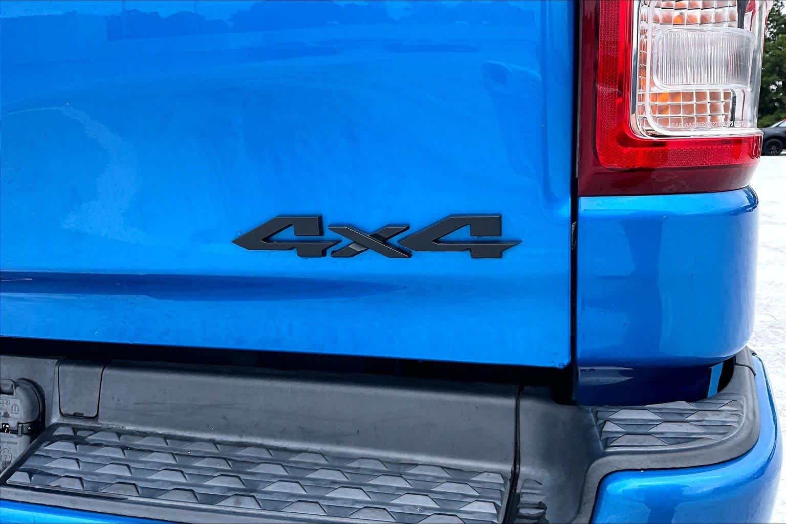 Used 2021 Hydro Blue Pearlcoat Ram Big Horn image 30