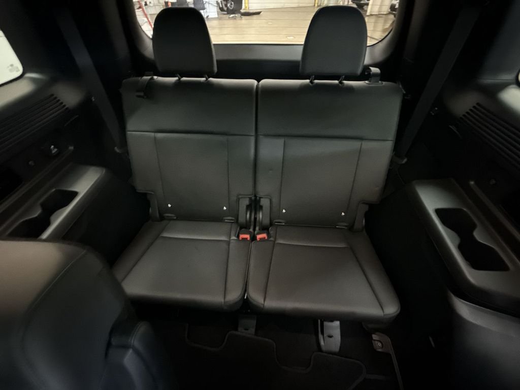 Used 2025 Red Hyundai Calligraphy image 20