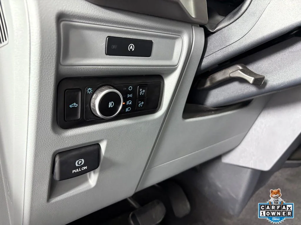 Used 2025 Oxford White Ford XLT image 15