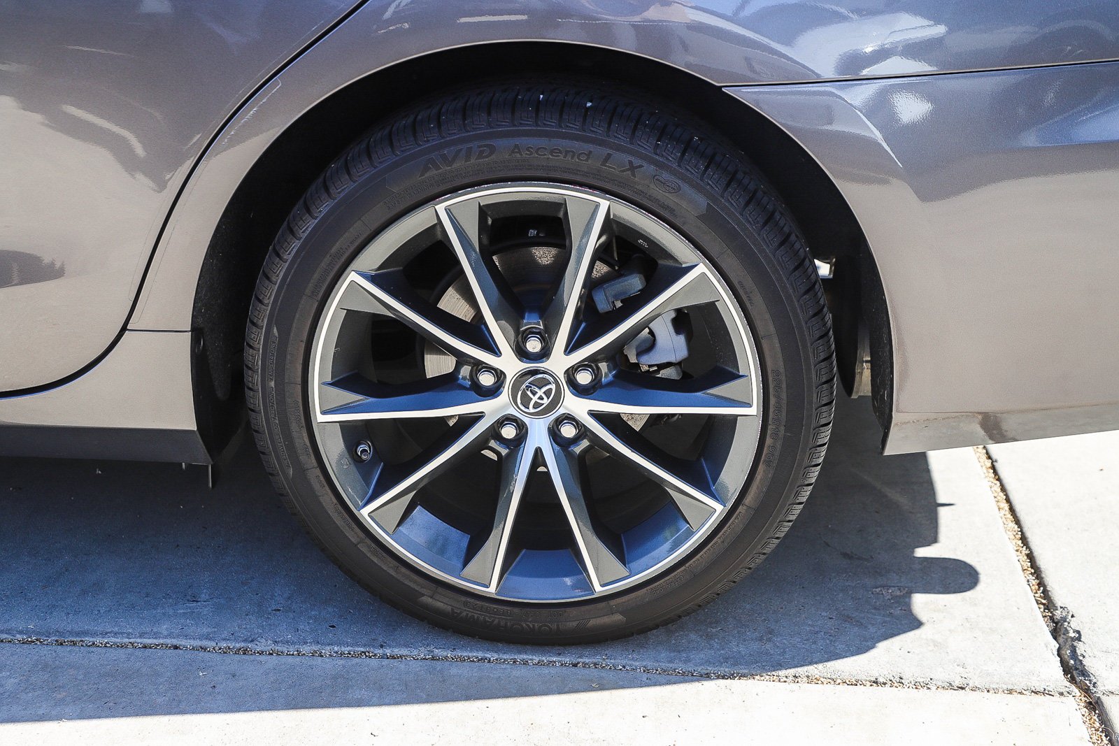 Certified Used 2017 Gray Toyota XSE V6 image 11