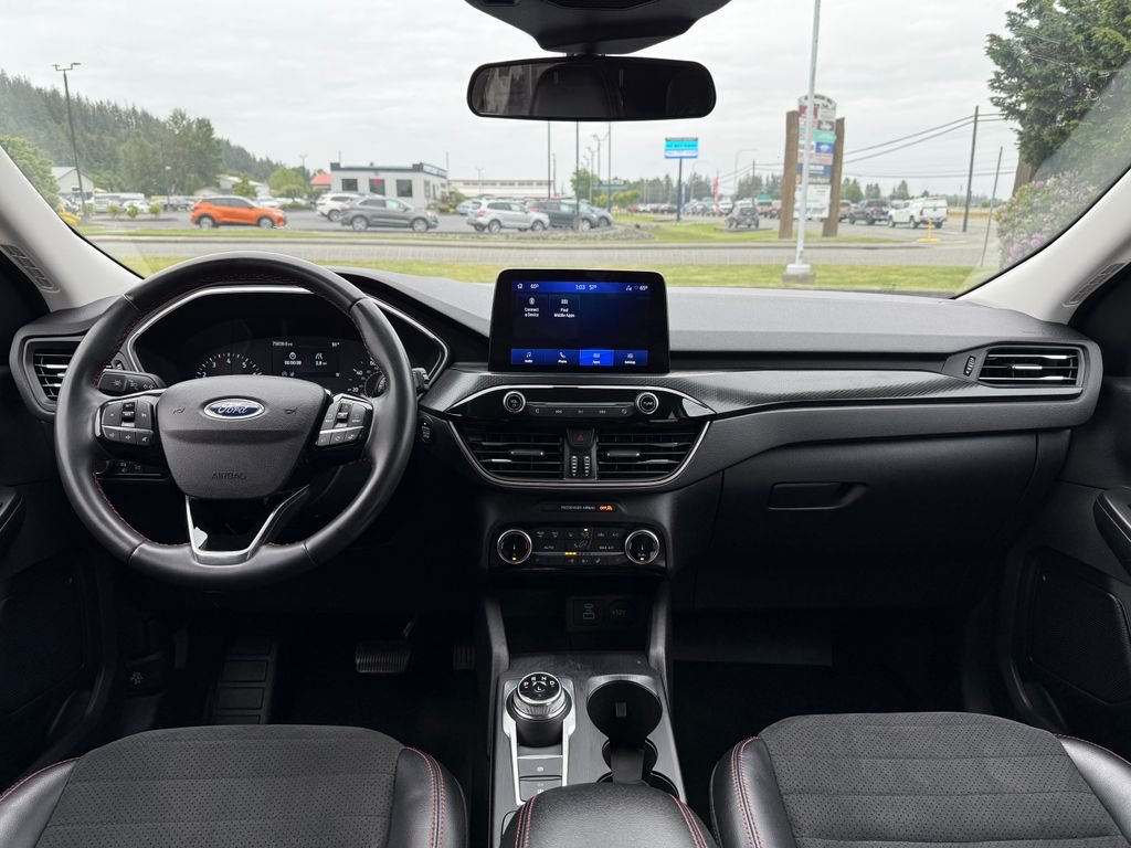 Used 2022 Gray Ford SEL image 21