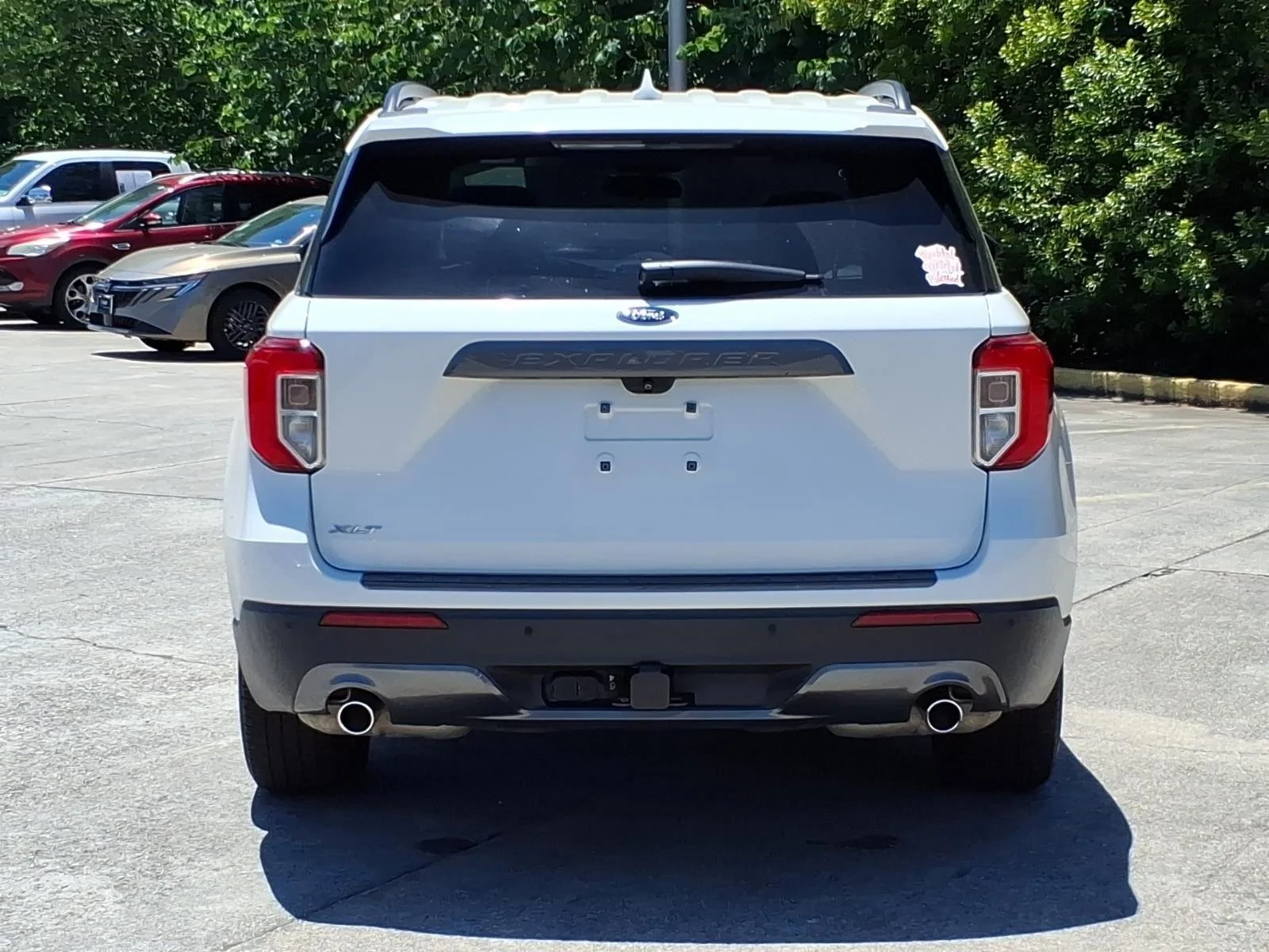 Used 2022 Star White Metallic Tri-Coat Ford XLT image 8