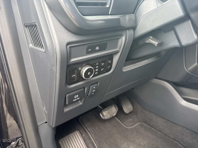 Certified Used 2025 Agate Black Metallic Ford Lariat image 25