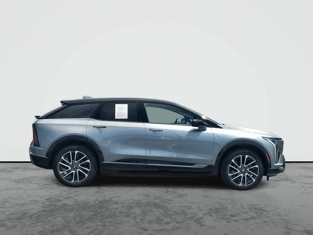 2026 Cadillac OPTIQ Premium Sport - Photo 9