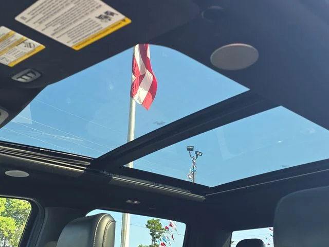 Used 2023 Gray Ford Raptor image 31
