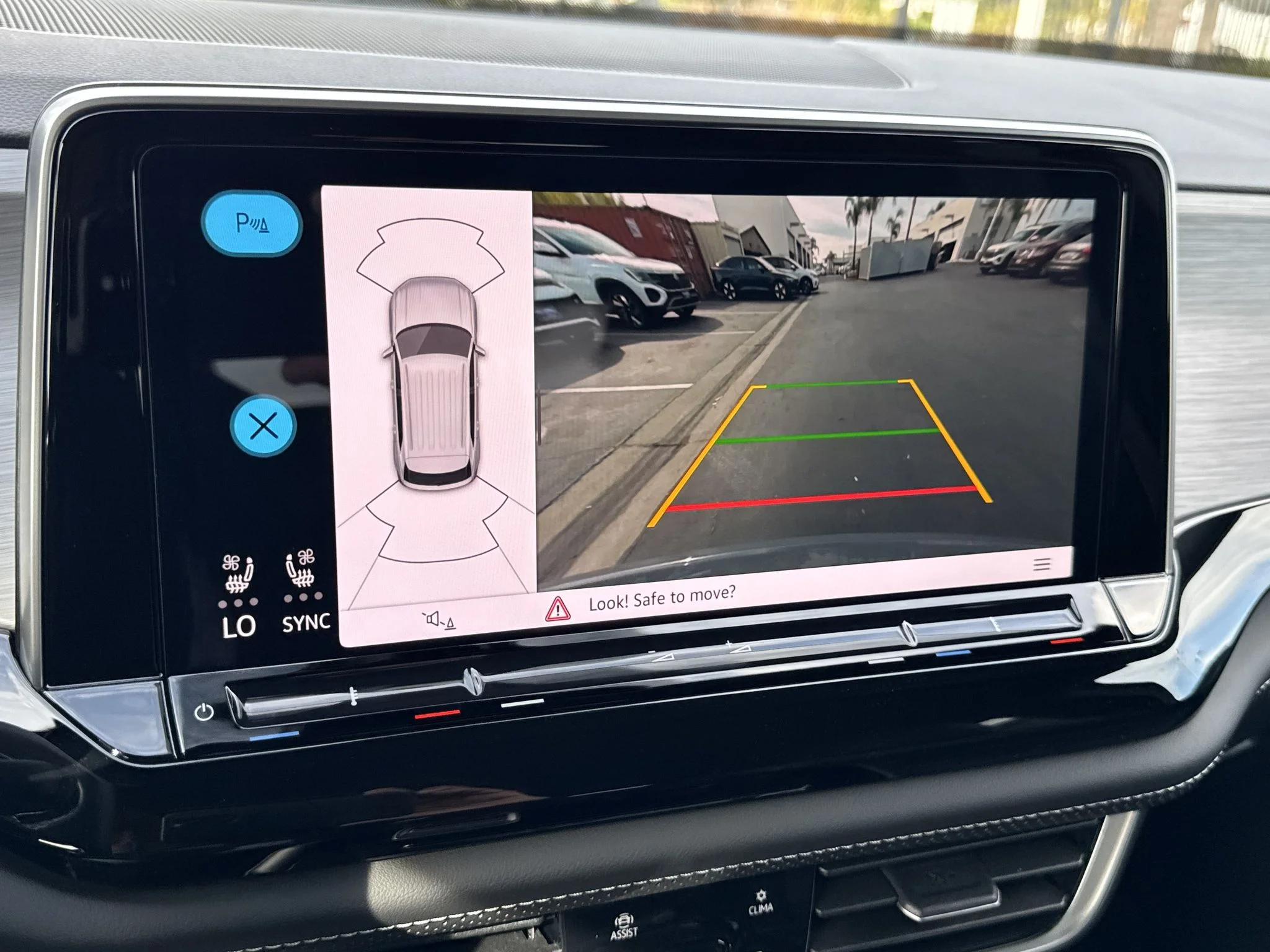 New 2026 Pure Gray Volkswagen 2.0T SE w/Technology image 27