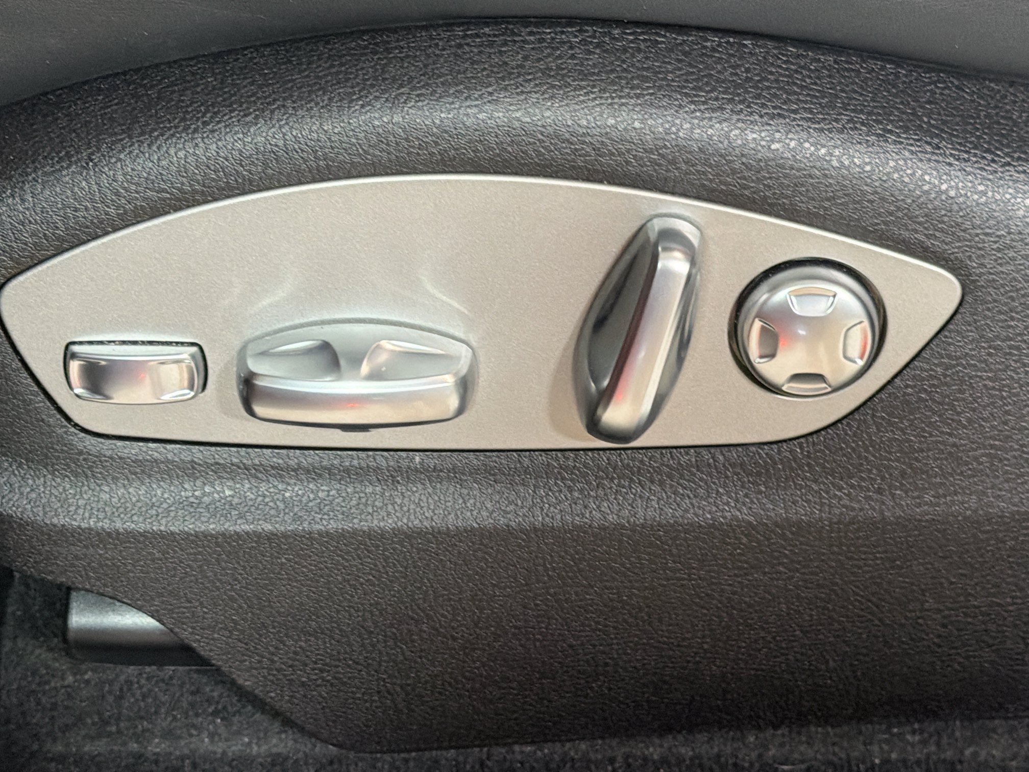 Used 2026  Porsche  image 23