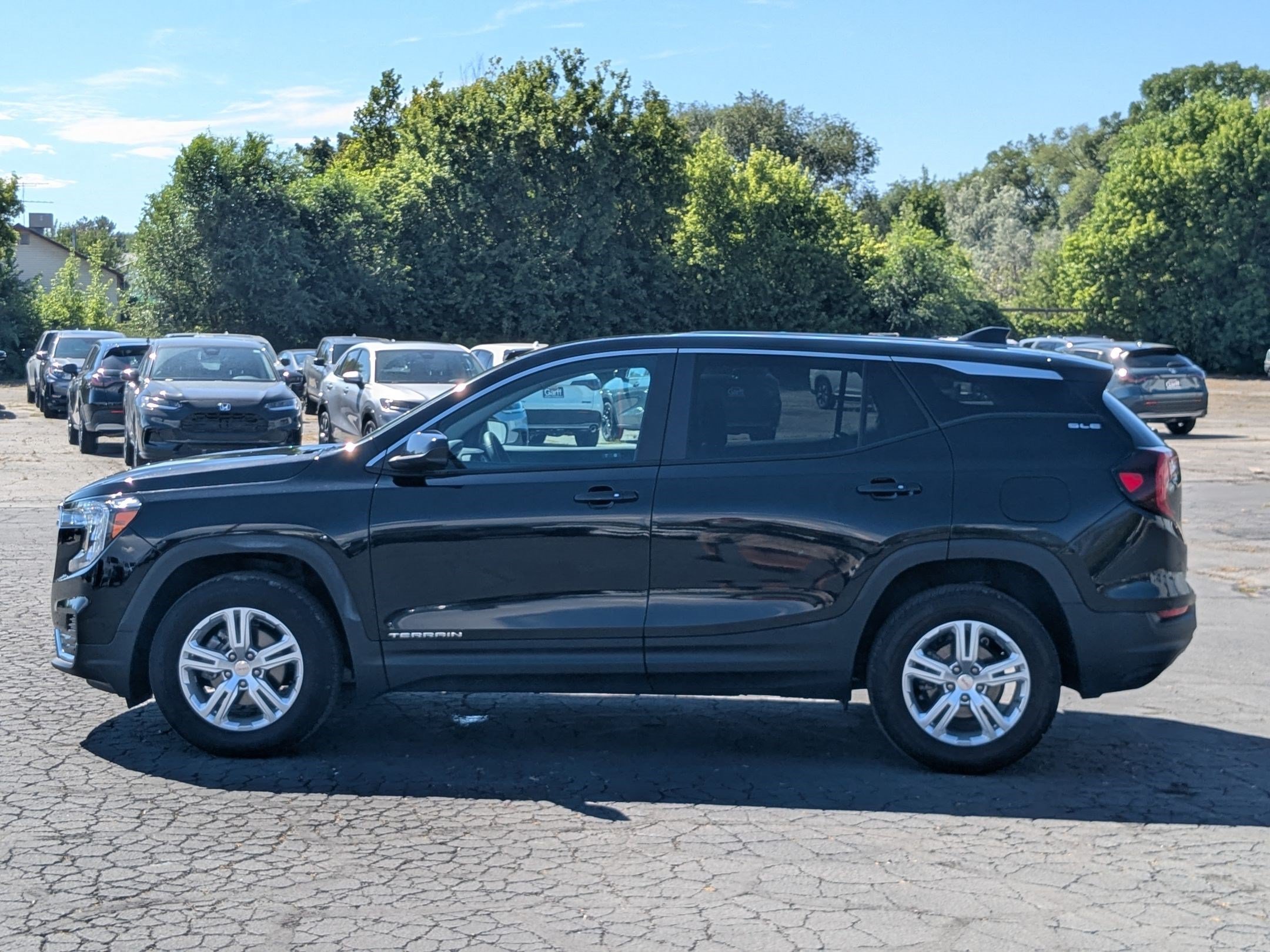 2024 GMC Terrain SLE - Photo 7