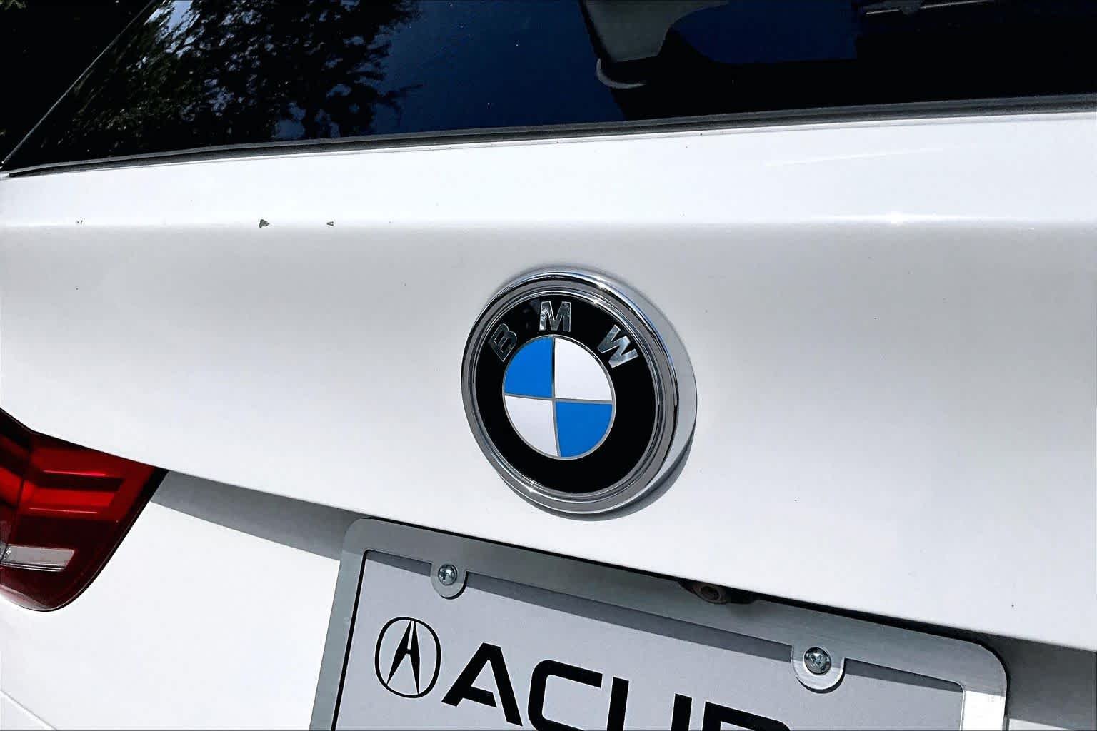 Used 2016 Alpine White BMW xDrive35i image 31