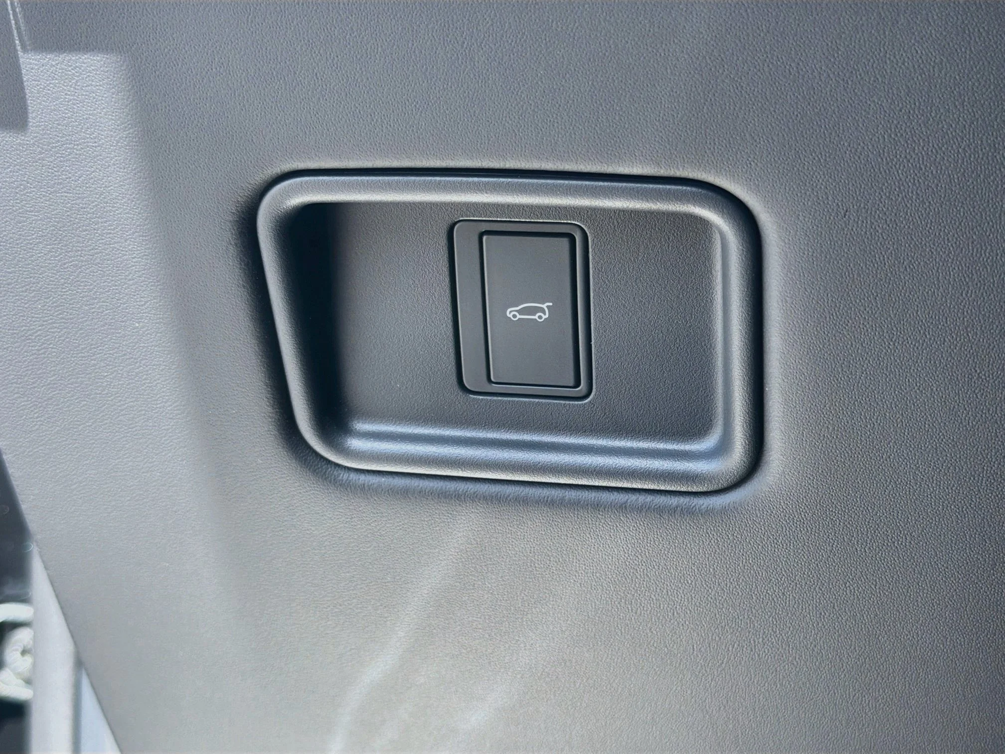 New 2026 Santorini Black Land Rover SE image 37