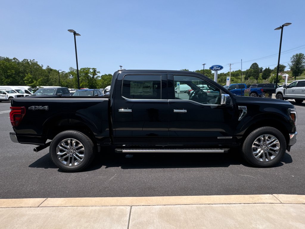2025 Ford F-150 Lariat - Photo 11
