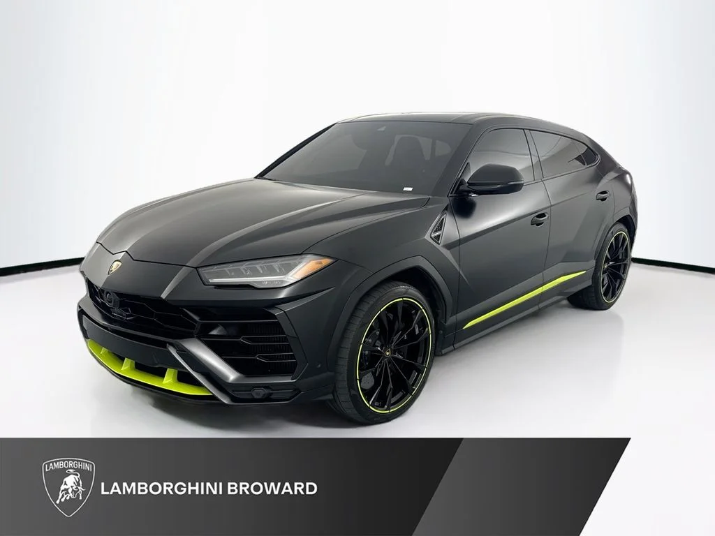 2022 Lamborghini Urus 4.0 V8 Graphite Capsule's photo