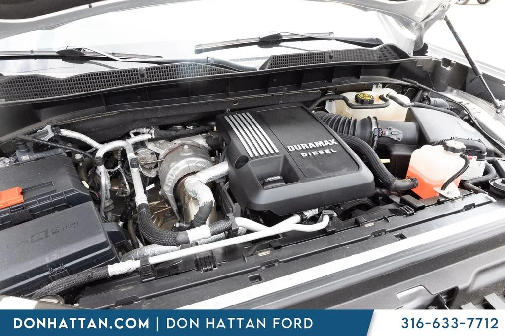 Used 2021 Silver GMC SLT image 35