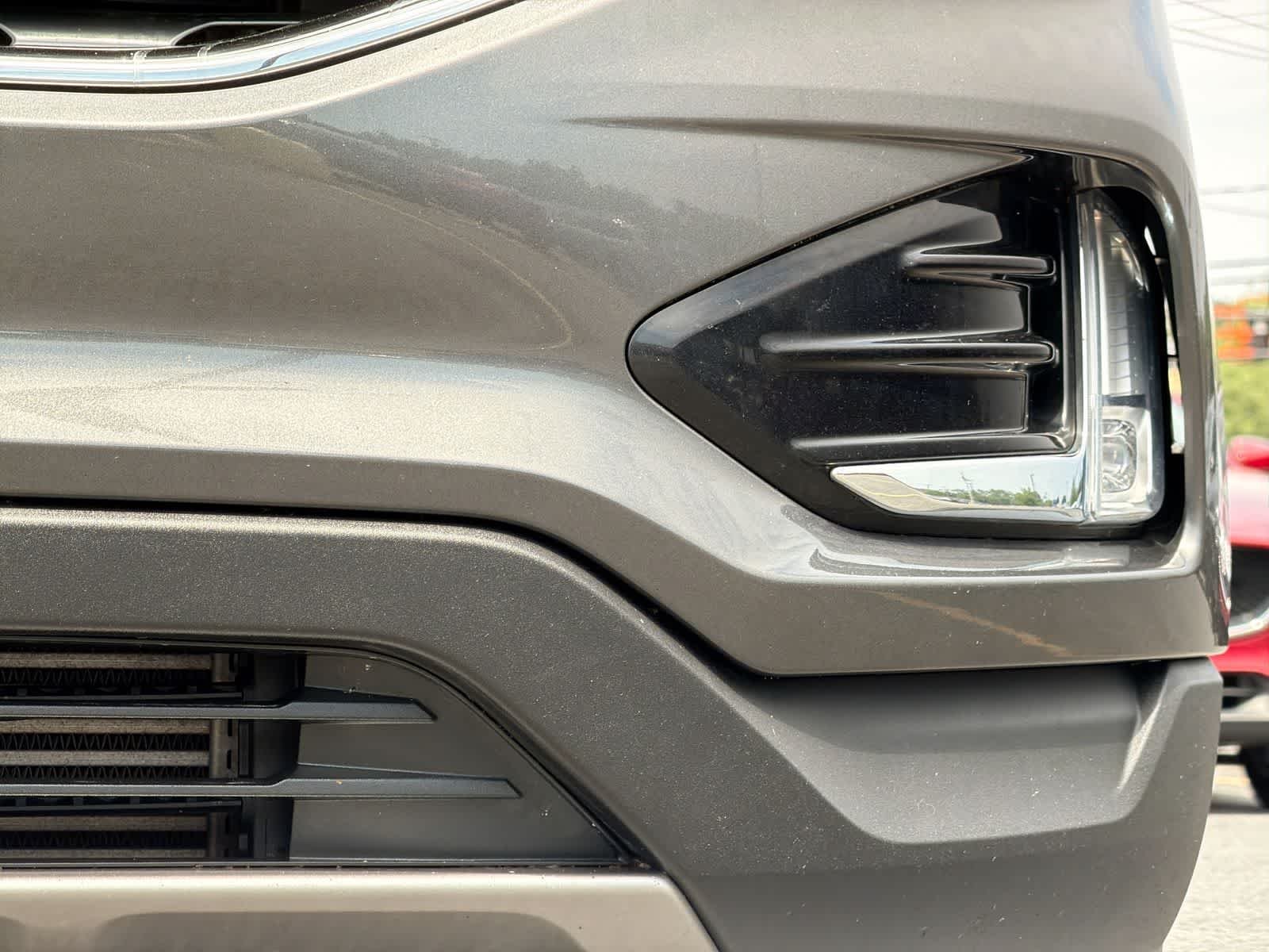 Used 2020 Magnetic Metallic Ford SEL image 11