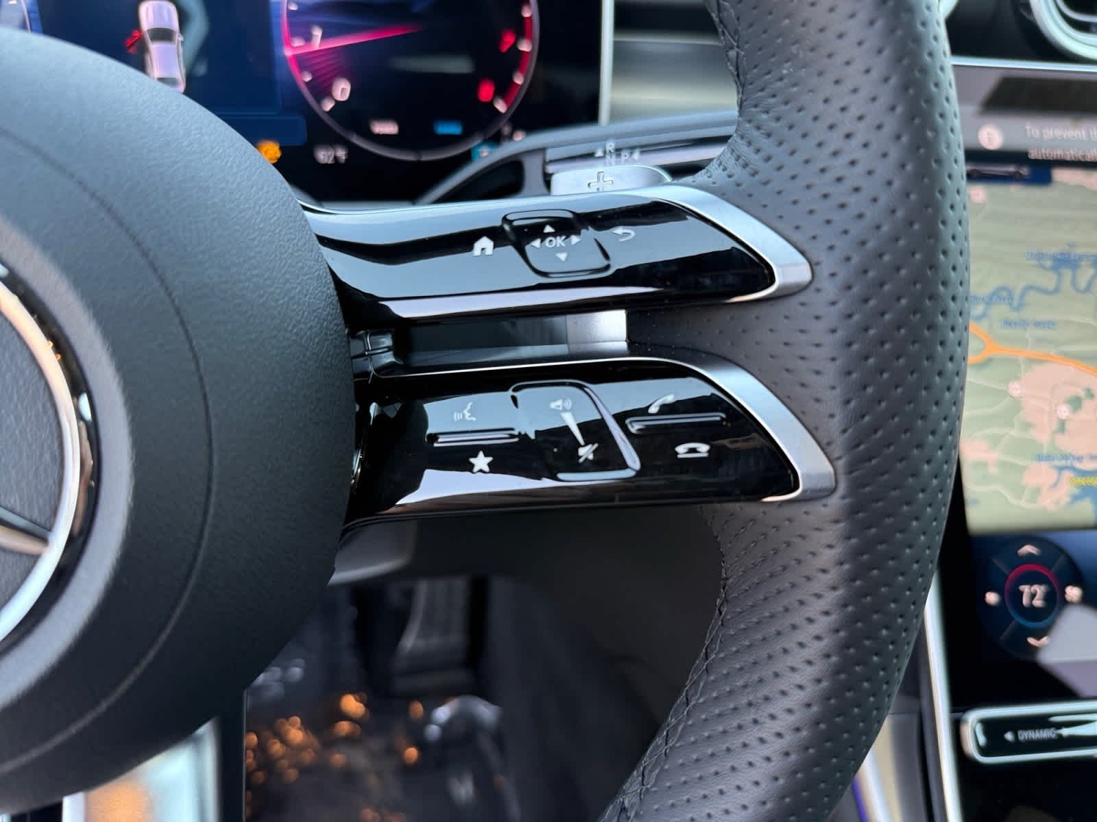 New 2026 Graphite Grey Metallic Mercedes-Benz C 300 image 21