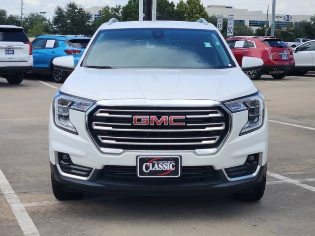 Used 2024 Summit White GMC SLT image 2