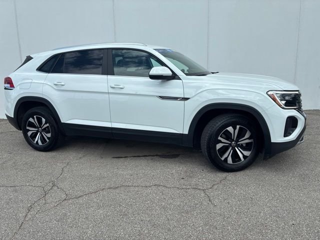 Certified 2024 Volkswagen Atlas Cross Sport SE with VIN 1V2LE2CA2RC217946 for sale in Kansas City
