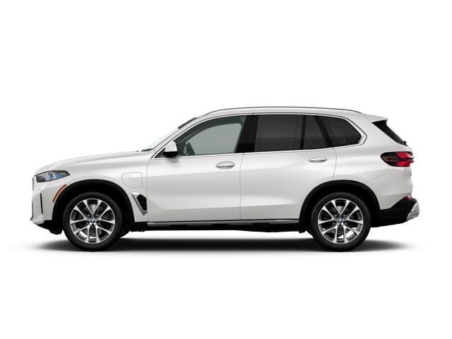 New 2026 Mineral White Metallic BMW X5 50e image 4
