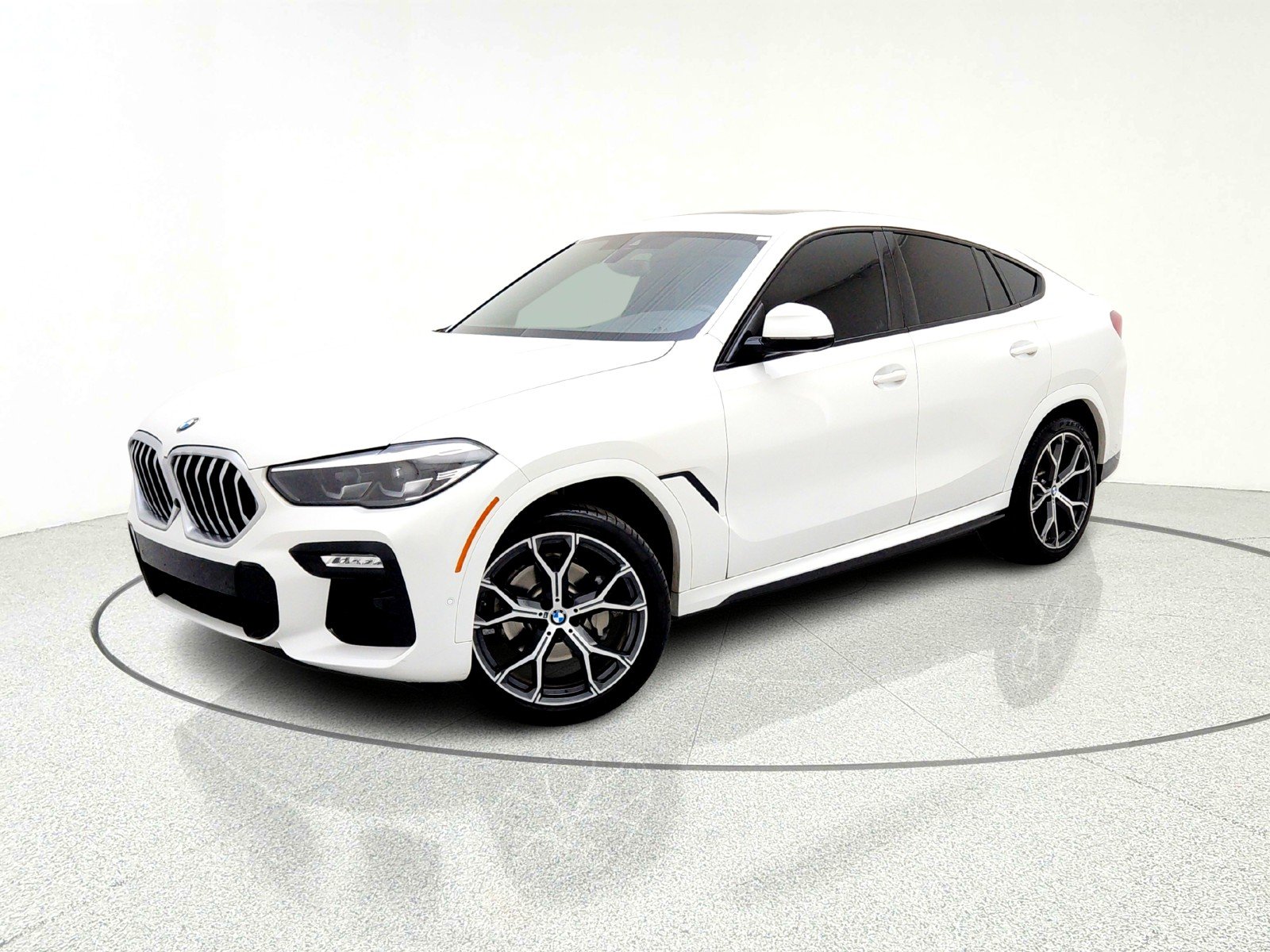 2020 BMW X6 sDrive40i's photo