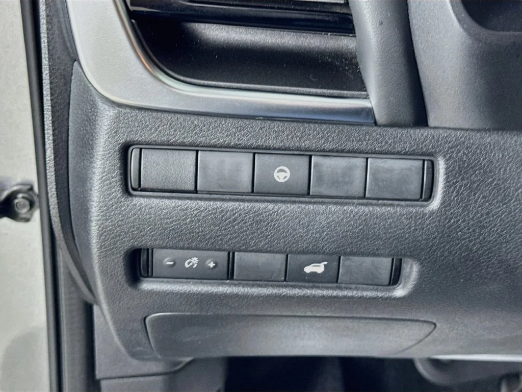 Used 2021 Gun Metallic Nissan SV image 10