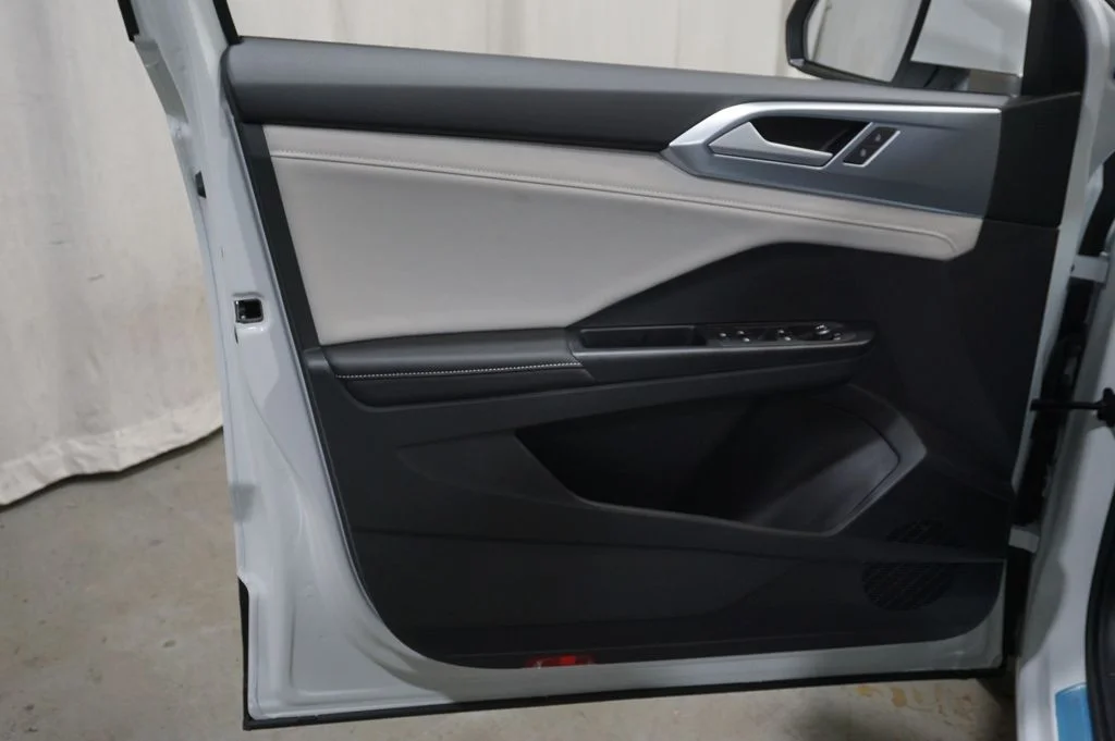 New 2026 White Volkswagen 1.5T SE image 21