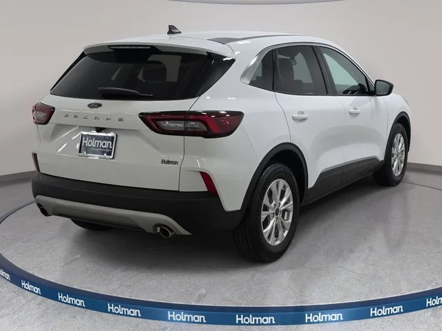 Used 2023 White Ford Active image 5
