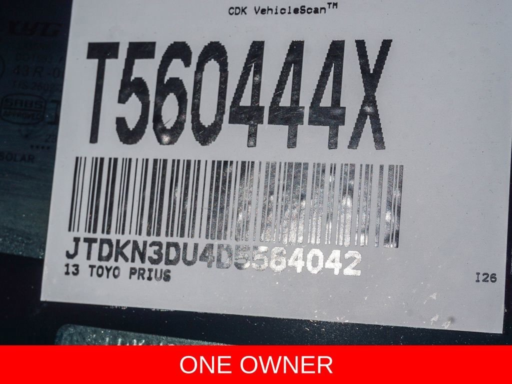 Used 2013 White Toyota Four image 26