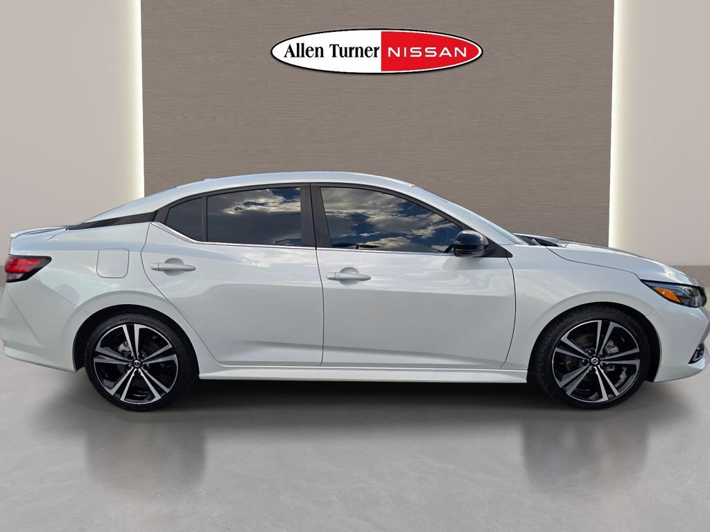 Used 2023 White Nissan SR image 5