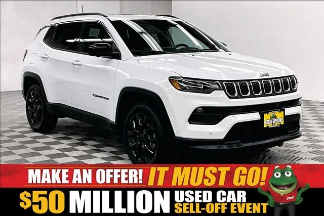 2023 Jeep Compass Latitude Lux