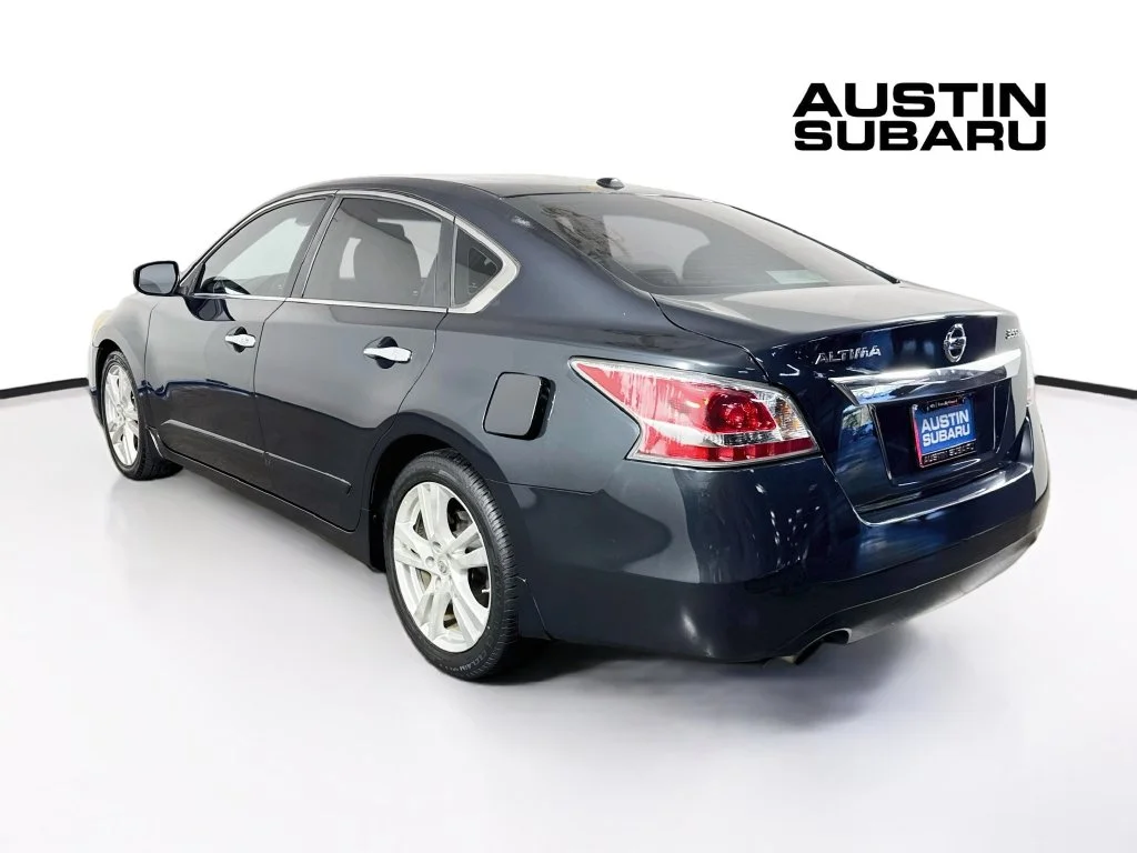 Used 2015 Blue Nissan 3.5 SL image 5